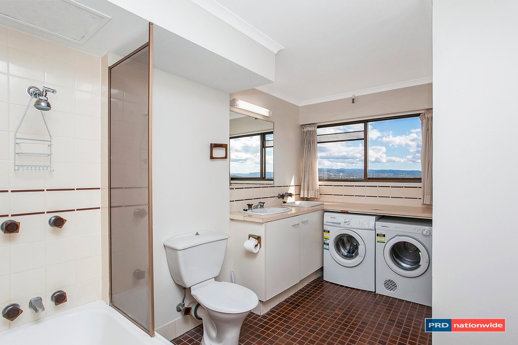 10/146 The Esplanade BURLEIGH HEADS 9