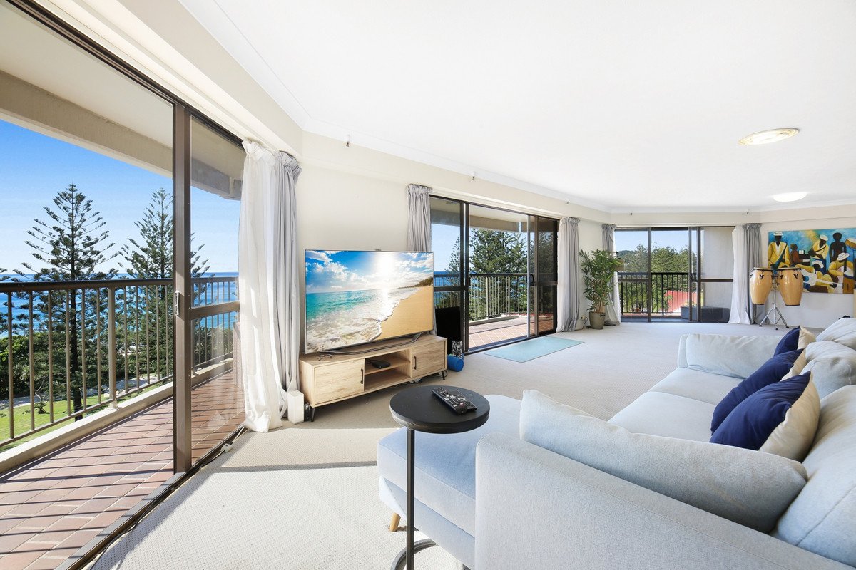 10/146 The Esplanade Burleigh Heads 6