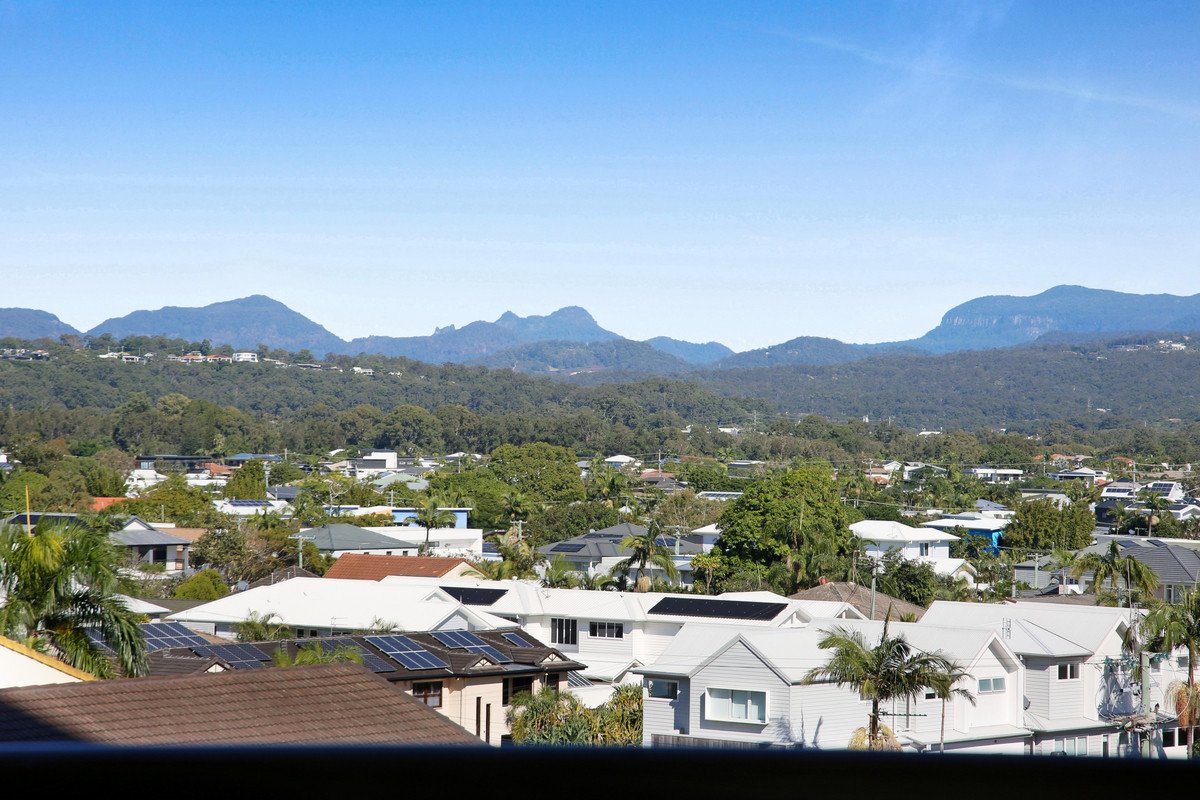 10/146 The Esplanade Burleigh Heads 23