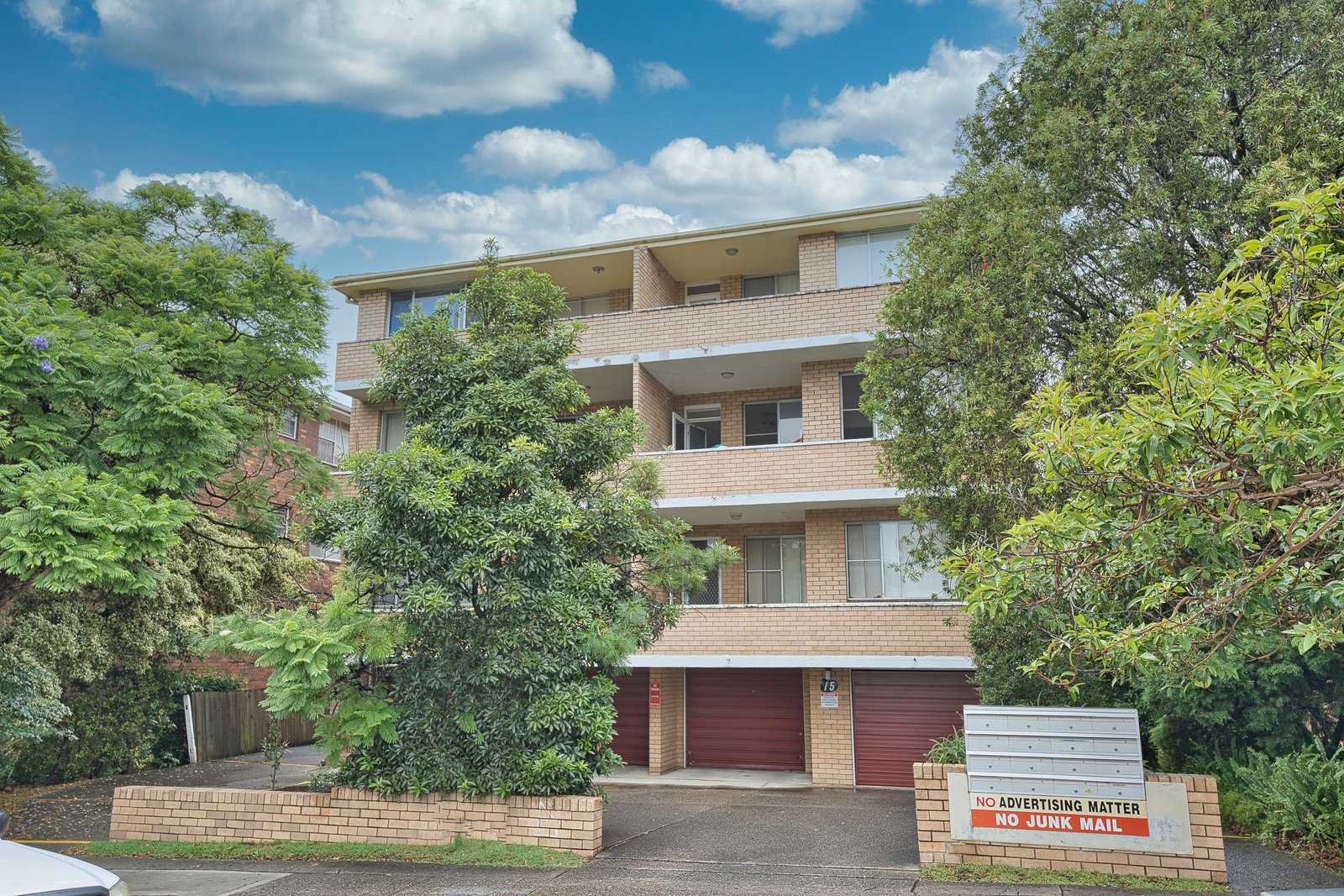10/15 Green Street KOGARAH 1