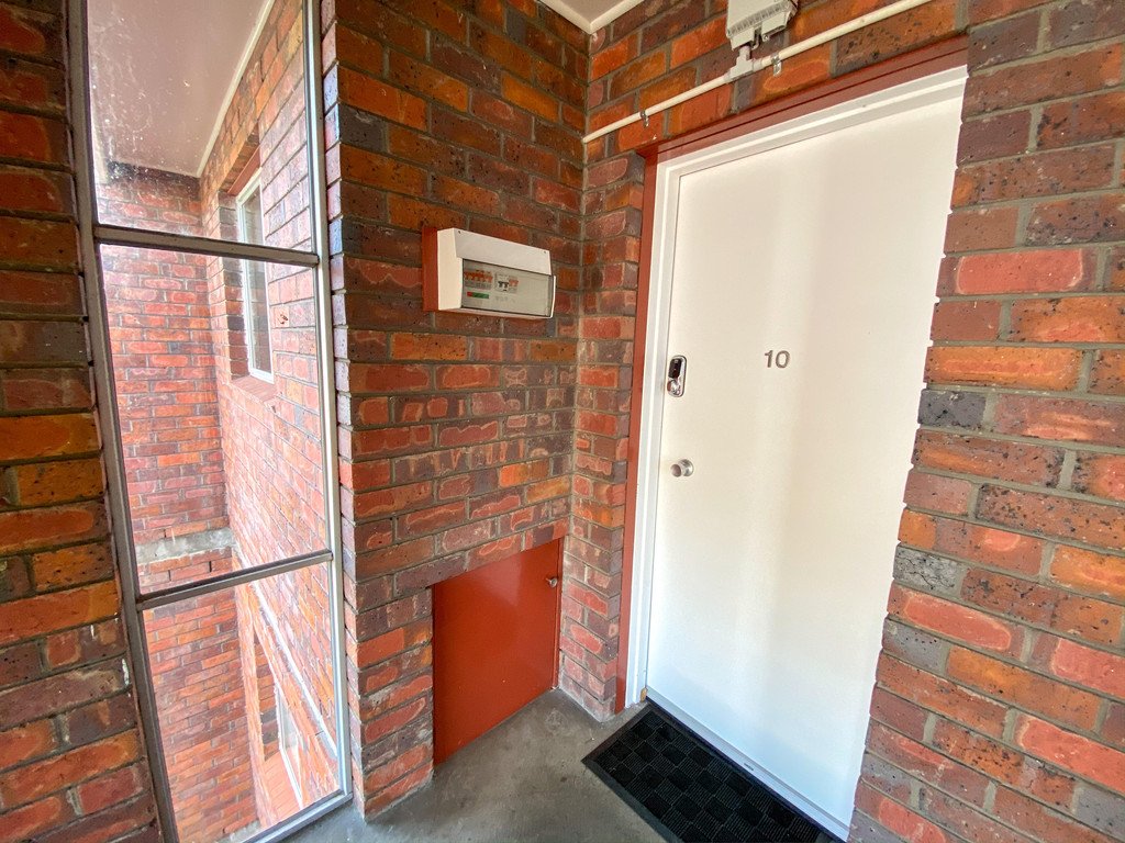 10/15 Greenlands Avenue SANDY BAY 8