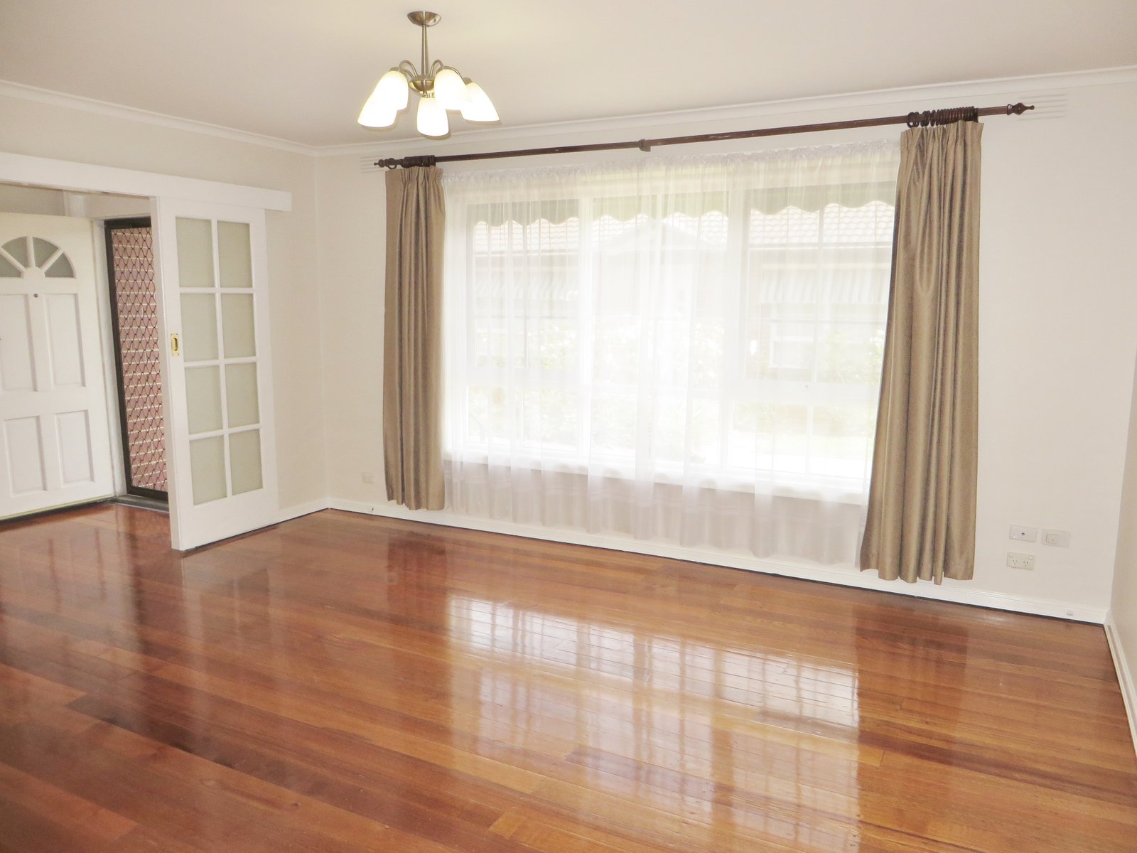 Gallery: 10/15 Holyrood Street