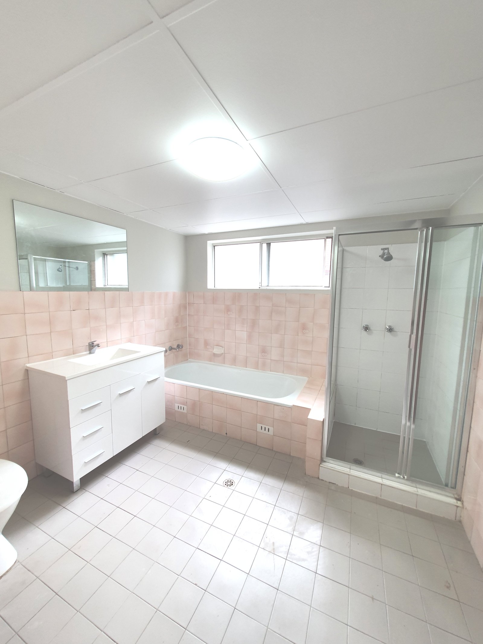 10/15 Speed Street LIVERPOOL 6