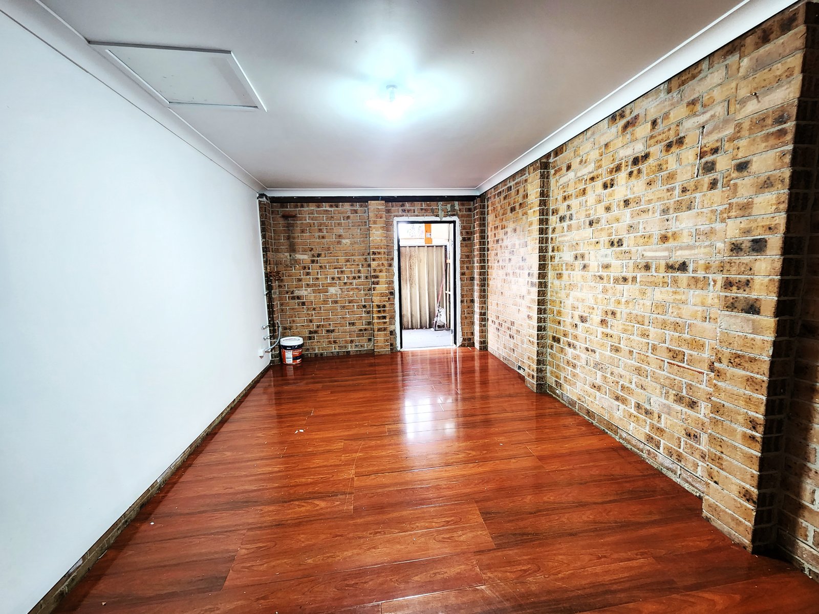 10/15 Wonga  LURNEA 11