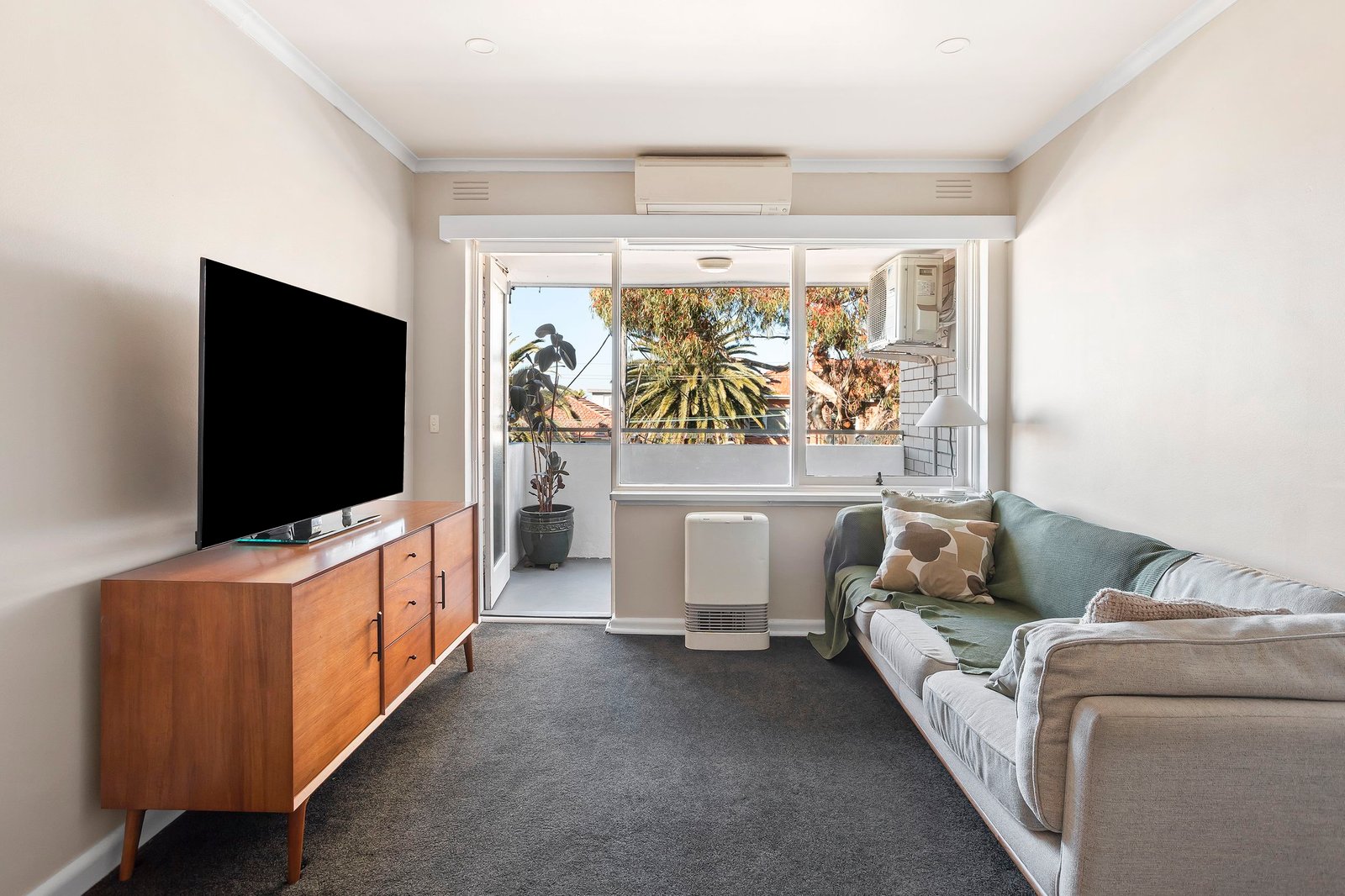 Real Estate and Property in 10/154 Alma Road, St Kilda East, VIC