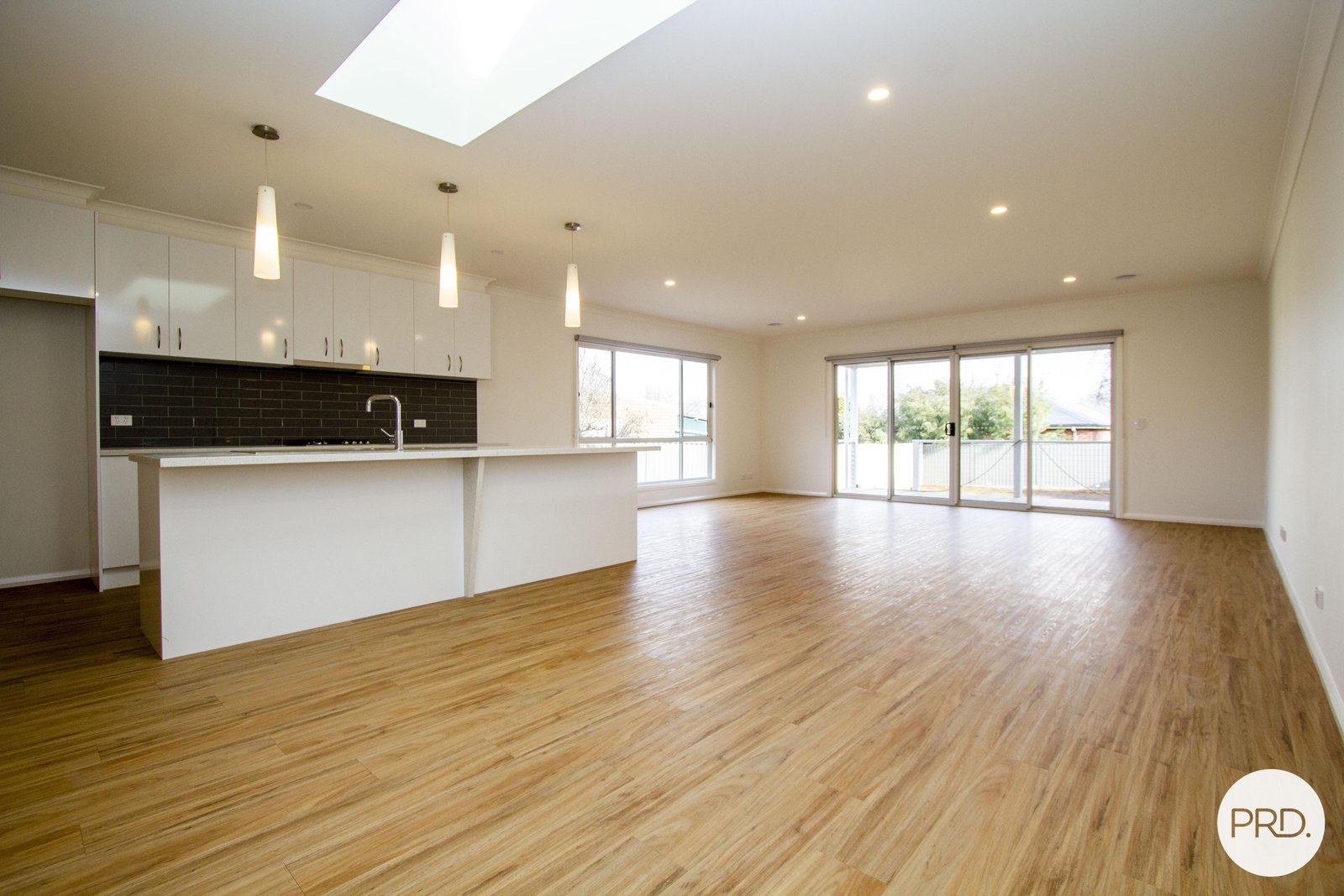 1015a & 1015b Lydiard Street North BALLARAT NORTH 14