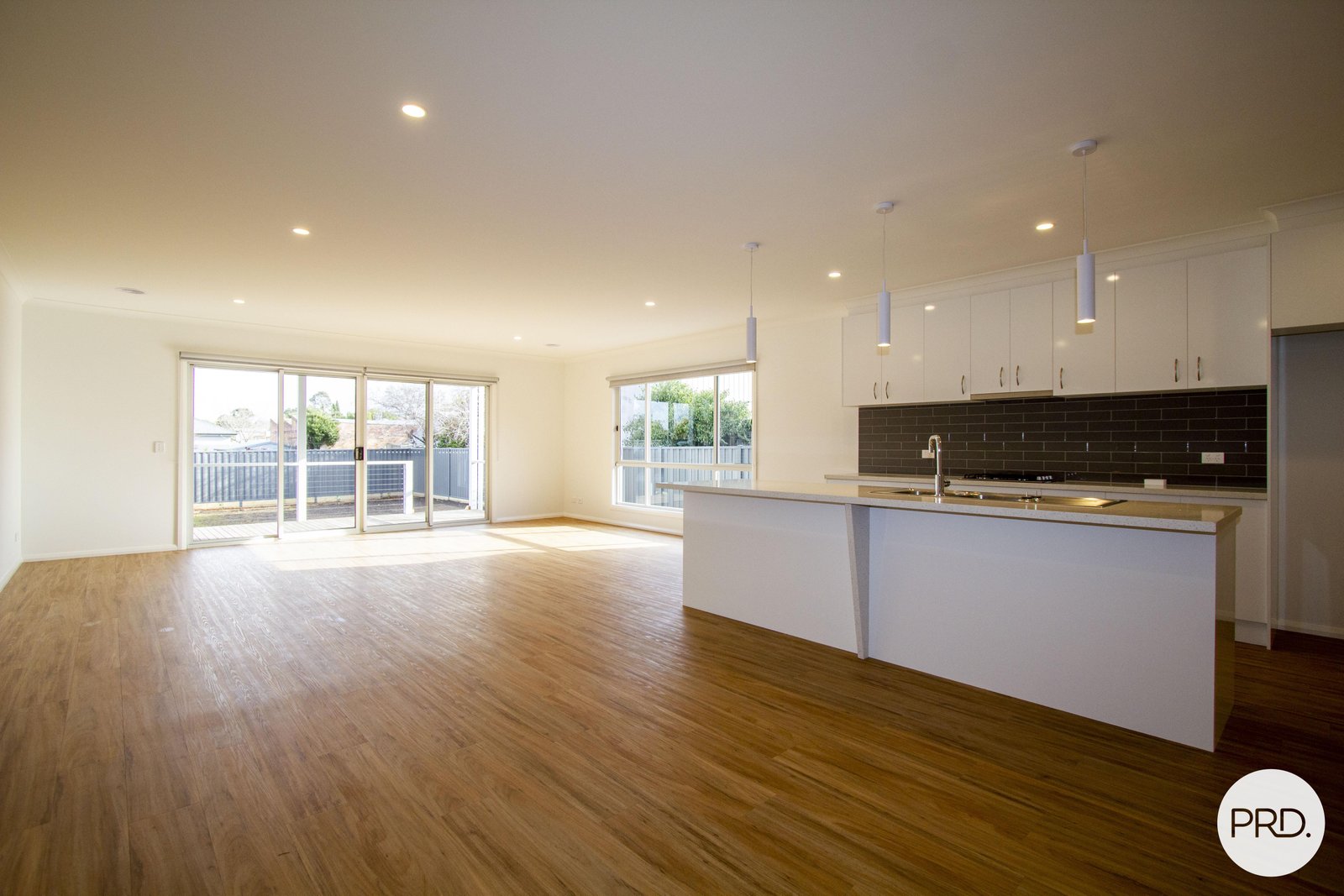 1015a & 1015b Lydiard Street North BALLARAT NORTH 34