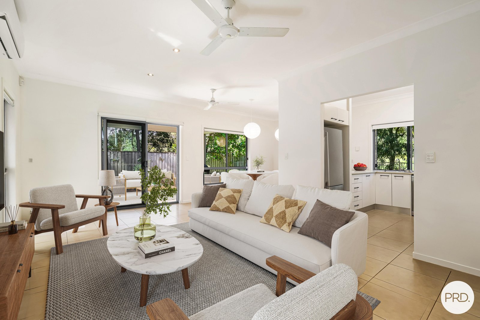 10/16-18 Geoff Wolter Drive West  MOLENDINAR 2