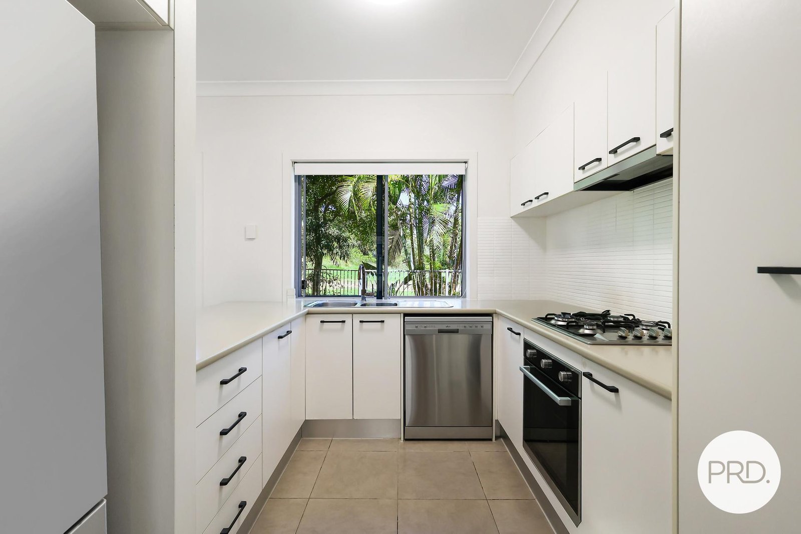 10/16-18 Geoff Wolter Drive West  MOLENDINAR 3