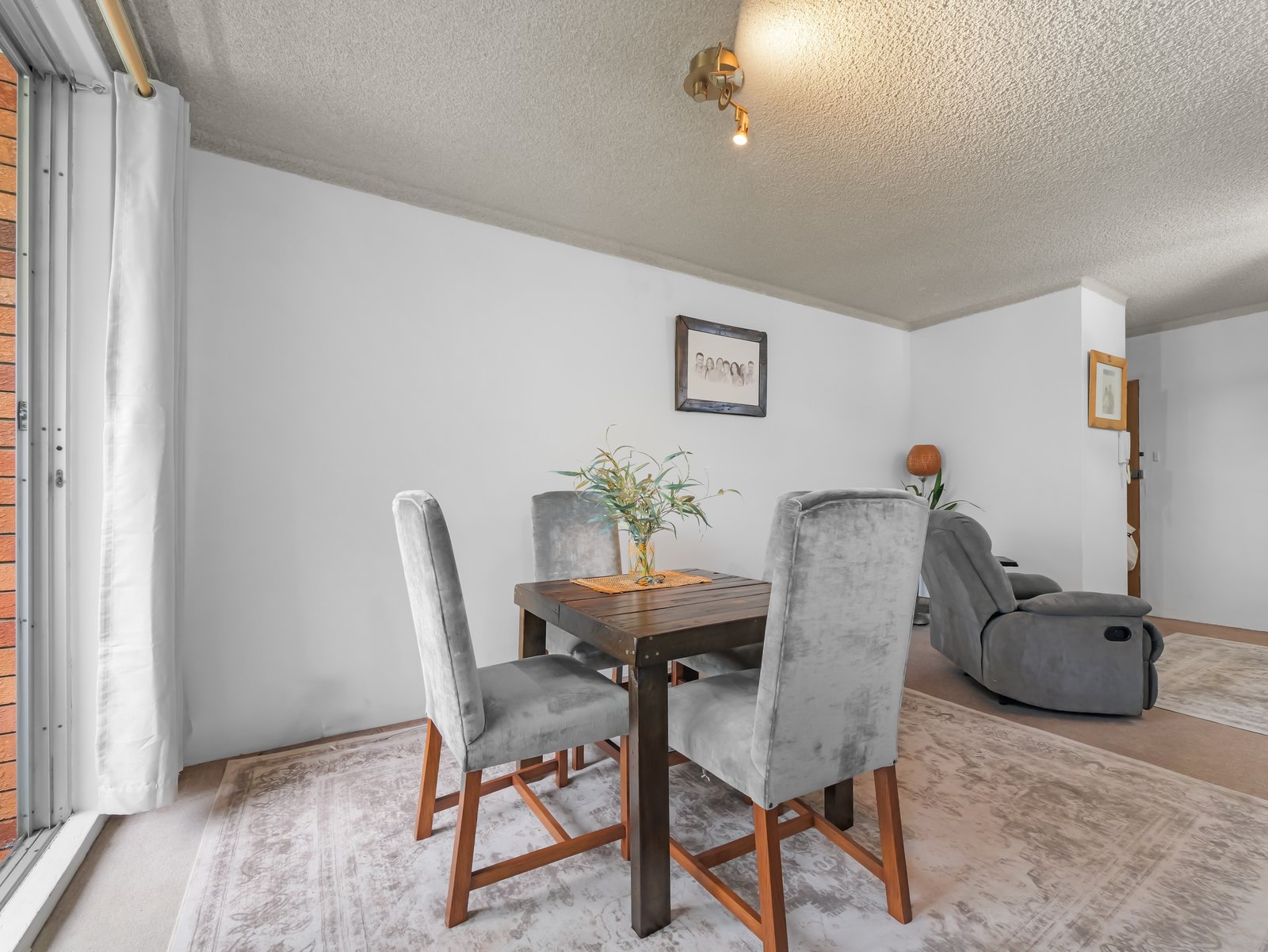 10/16 Grace Campbell Crescent HILLSDALE 3
