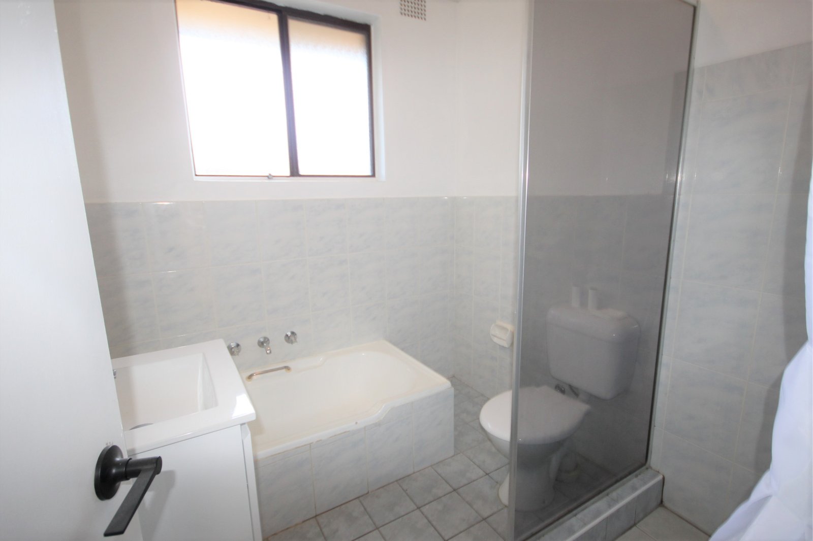10/16 Jubilee Avenue CARLTON 5