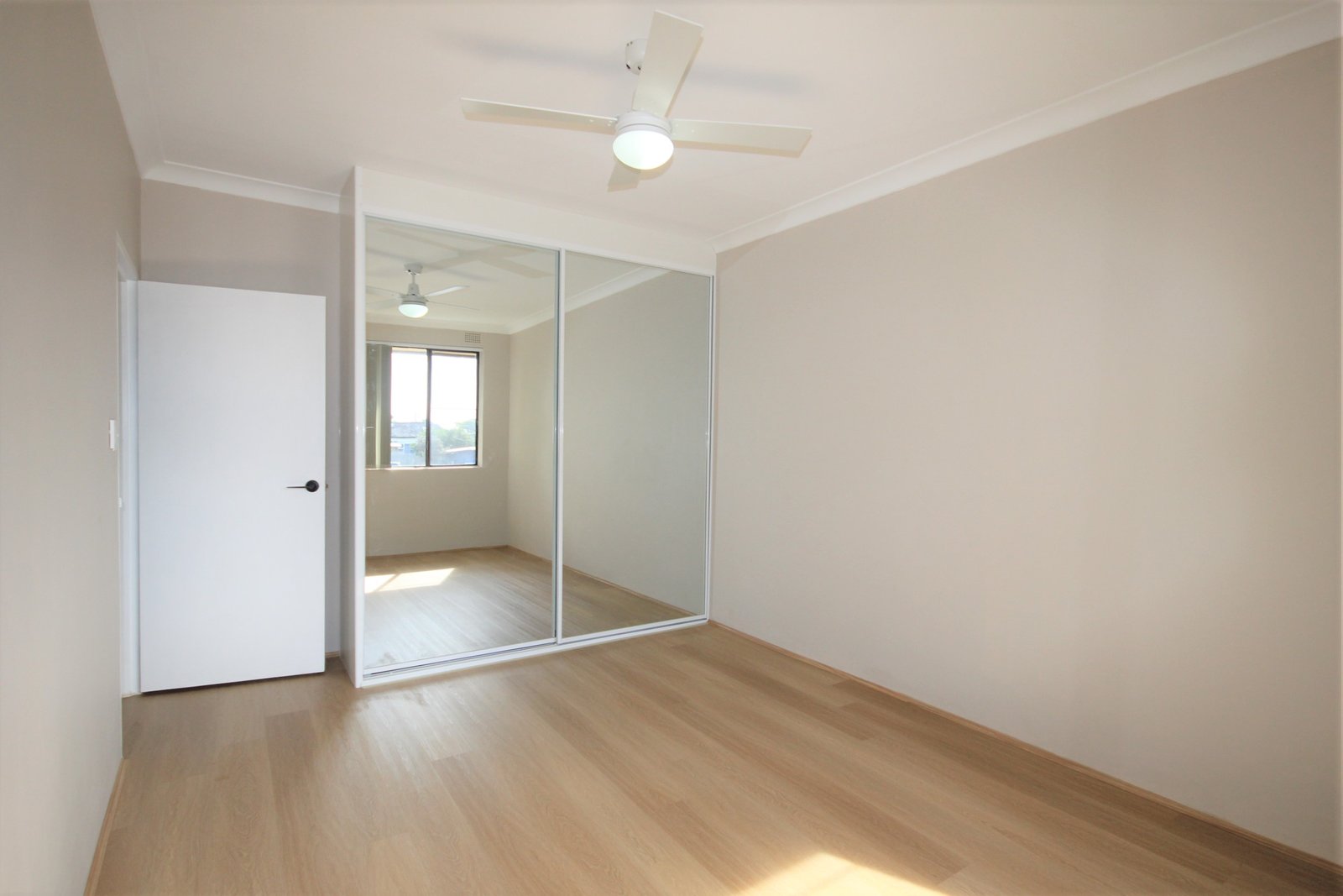 10/16 Jubilee Avenue CARLTON 6