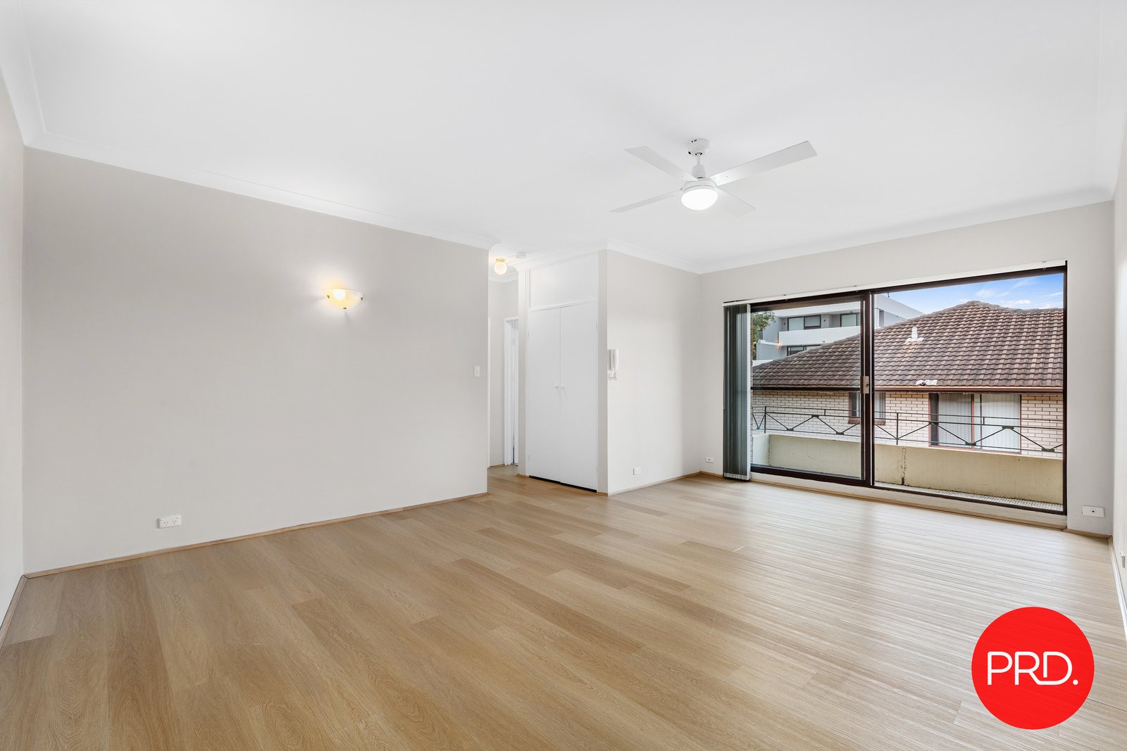 10/16 Jubilee Avenue CARLTON 2