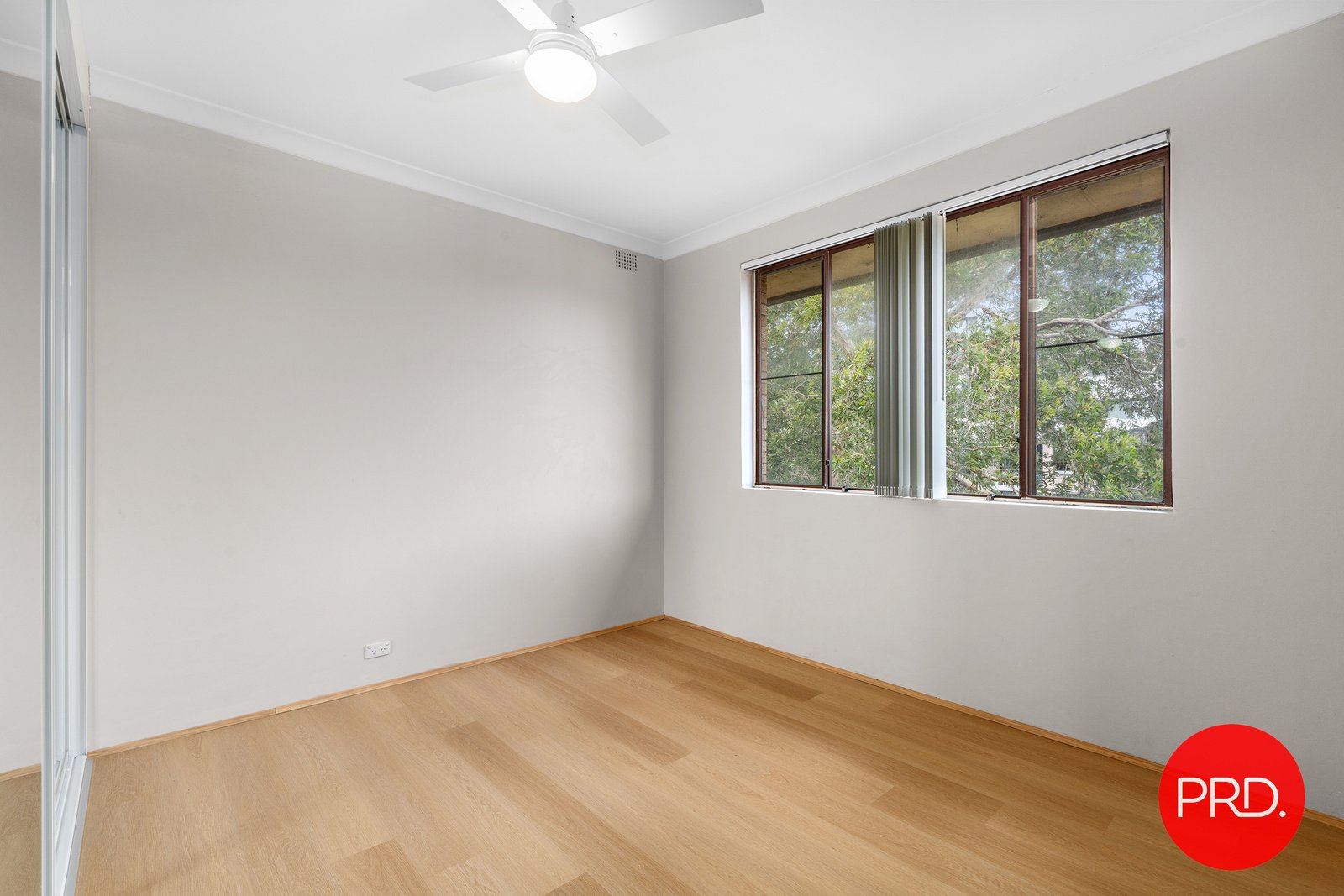 10/16 Jubilee Avenue CARLTON 8