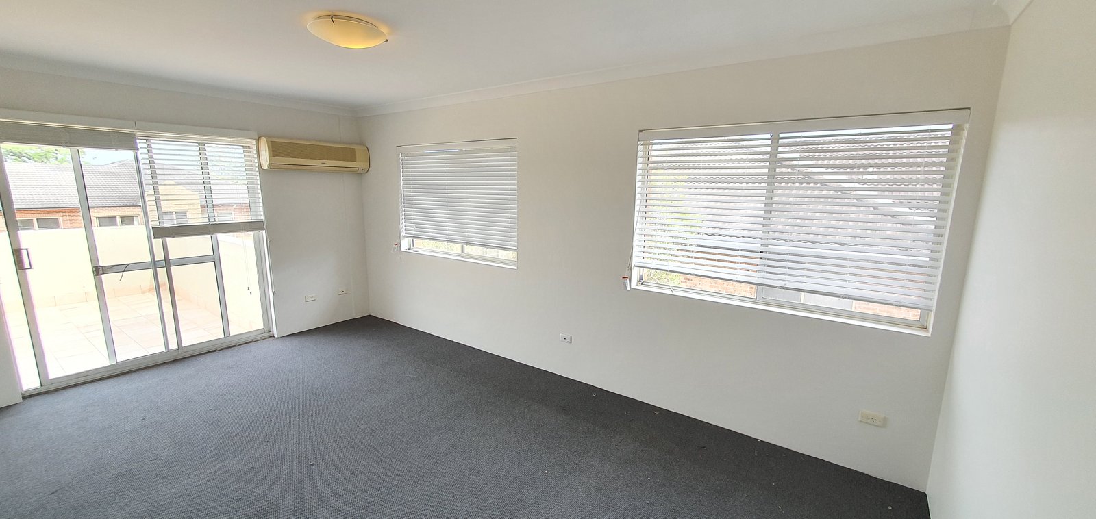 10/16 Letitia Street OATLEY 2