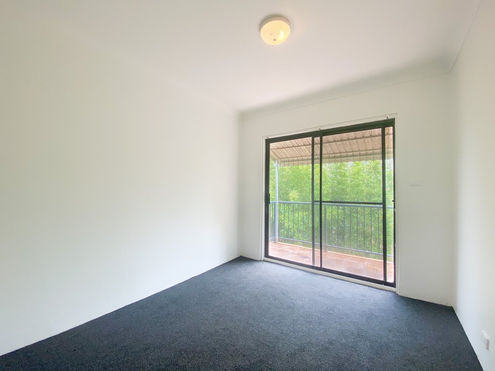 10/16 Messines Street SHOAL BAY 8