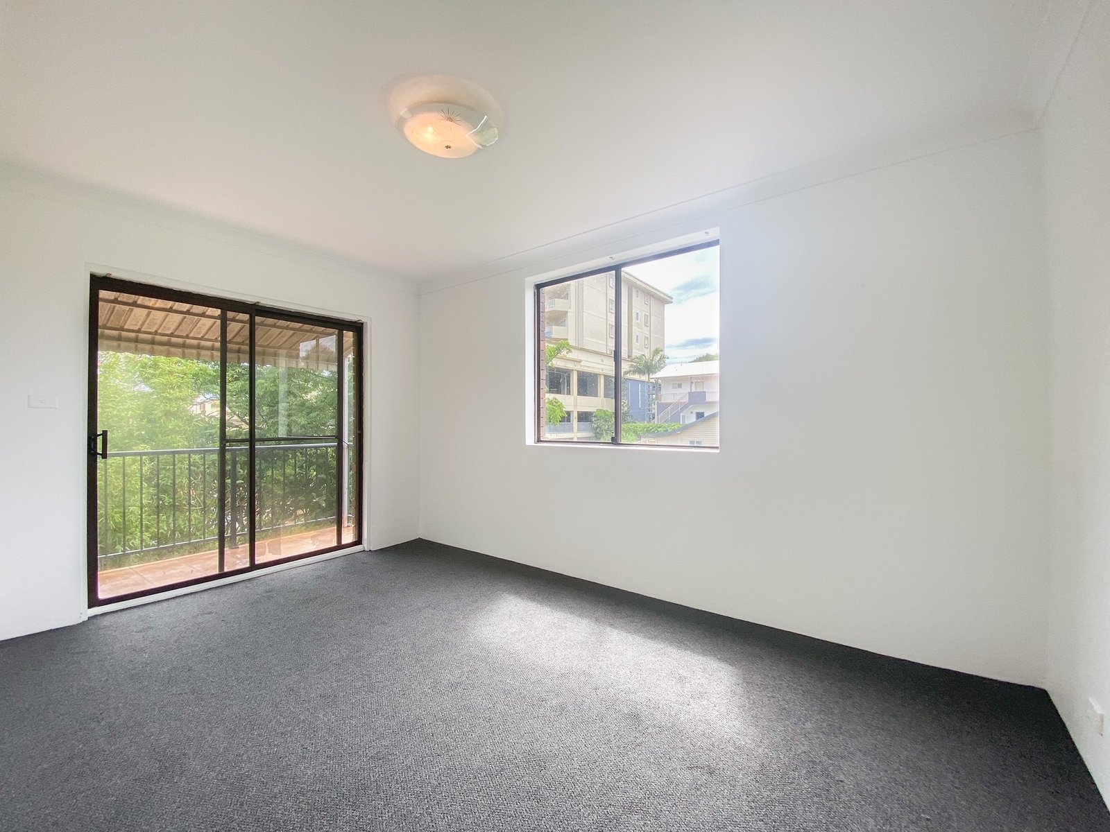 10/16 Messines Street SHOAL BAY 9