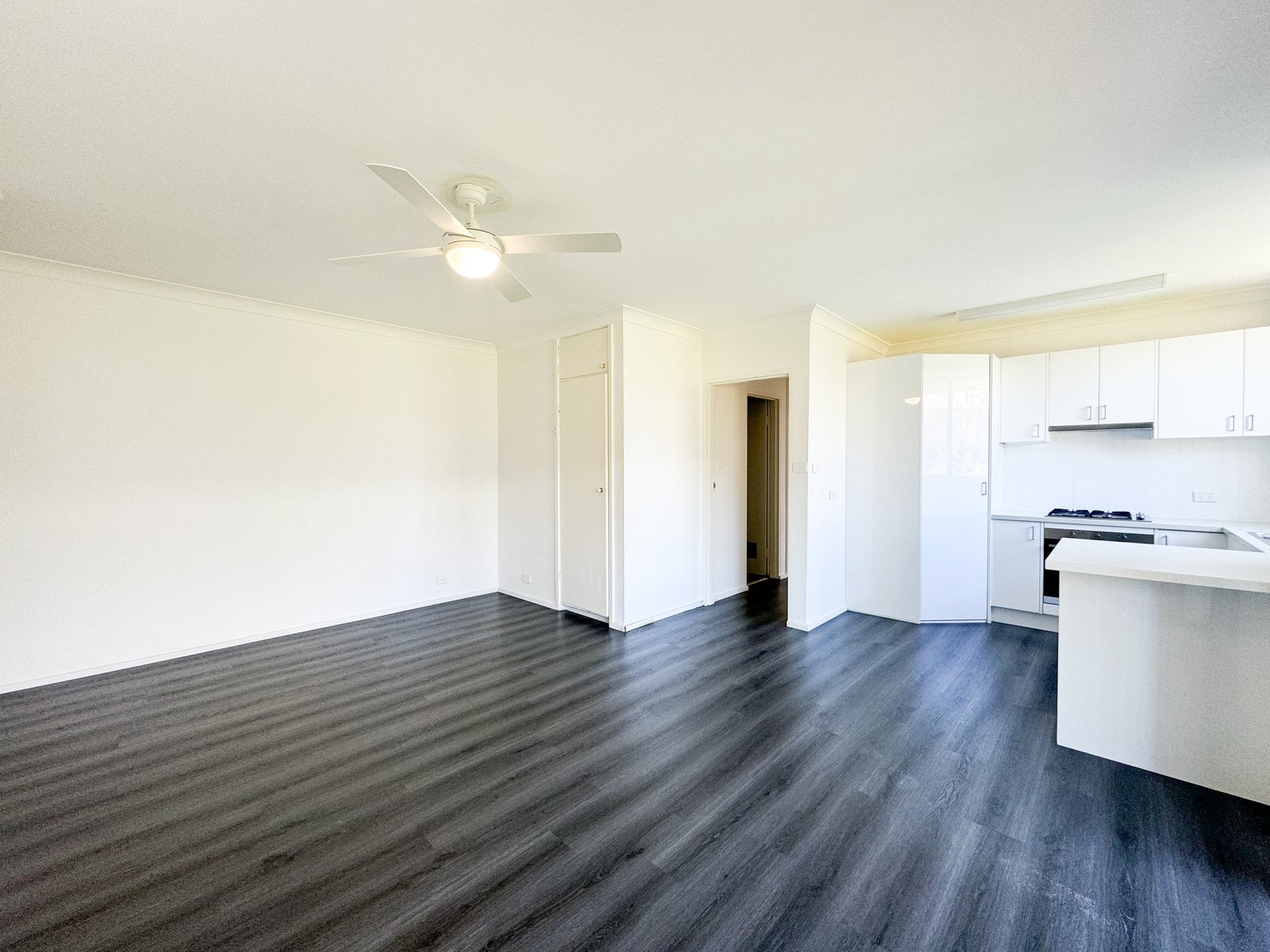 10/16 Messines Street SHOAL BAY 1