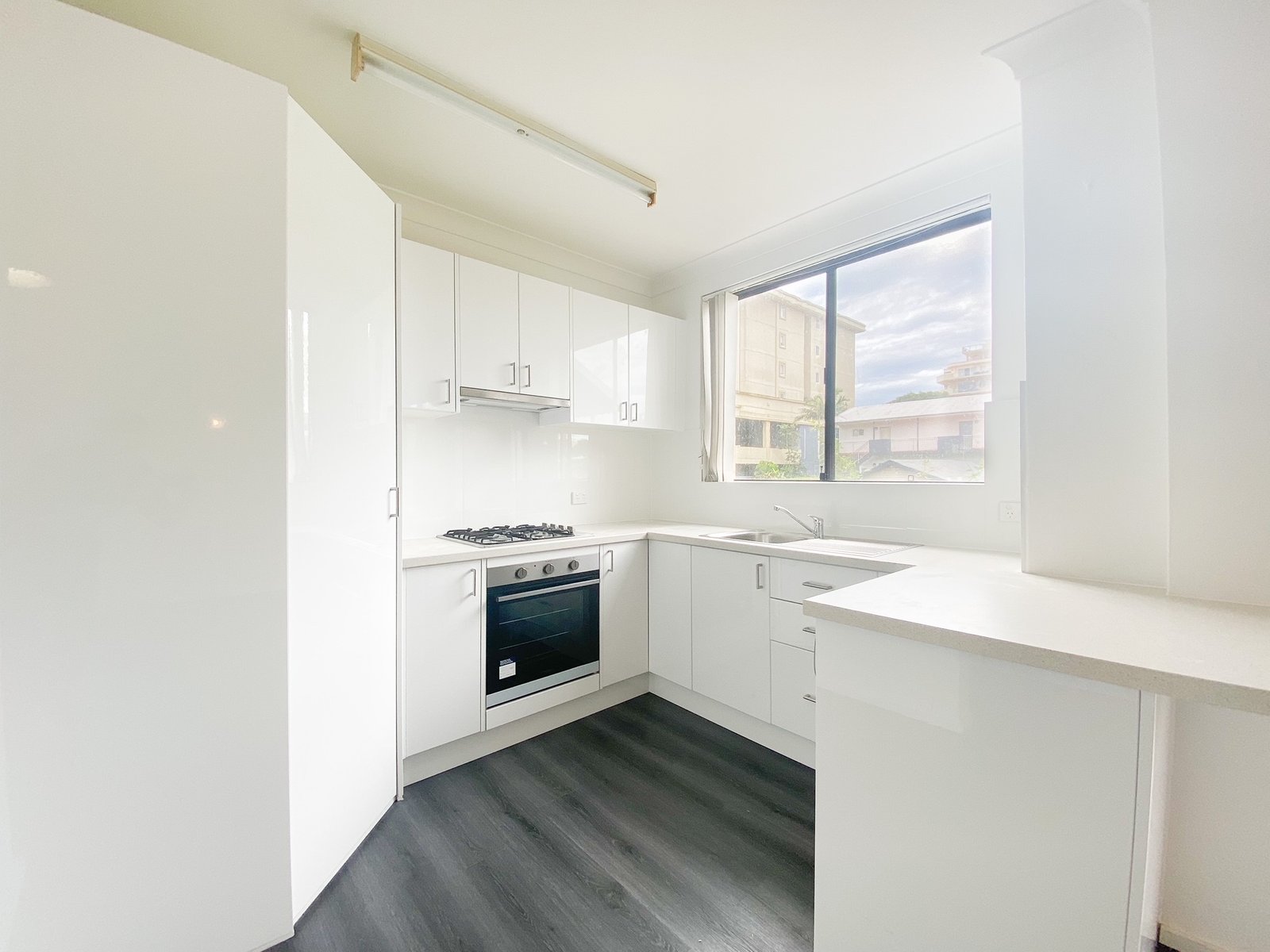 10/16 Messines Street SHOAL BAY 4
