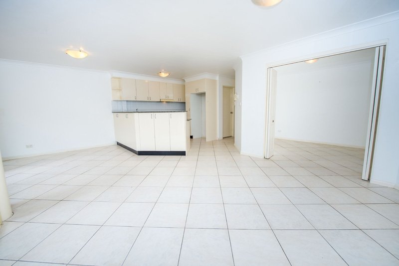10/161 Bagnall Beach Road CORLETTE 11