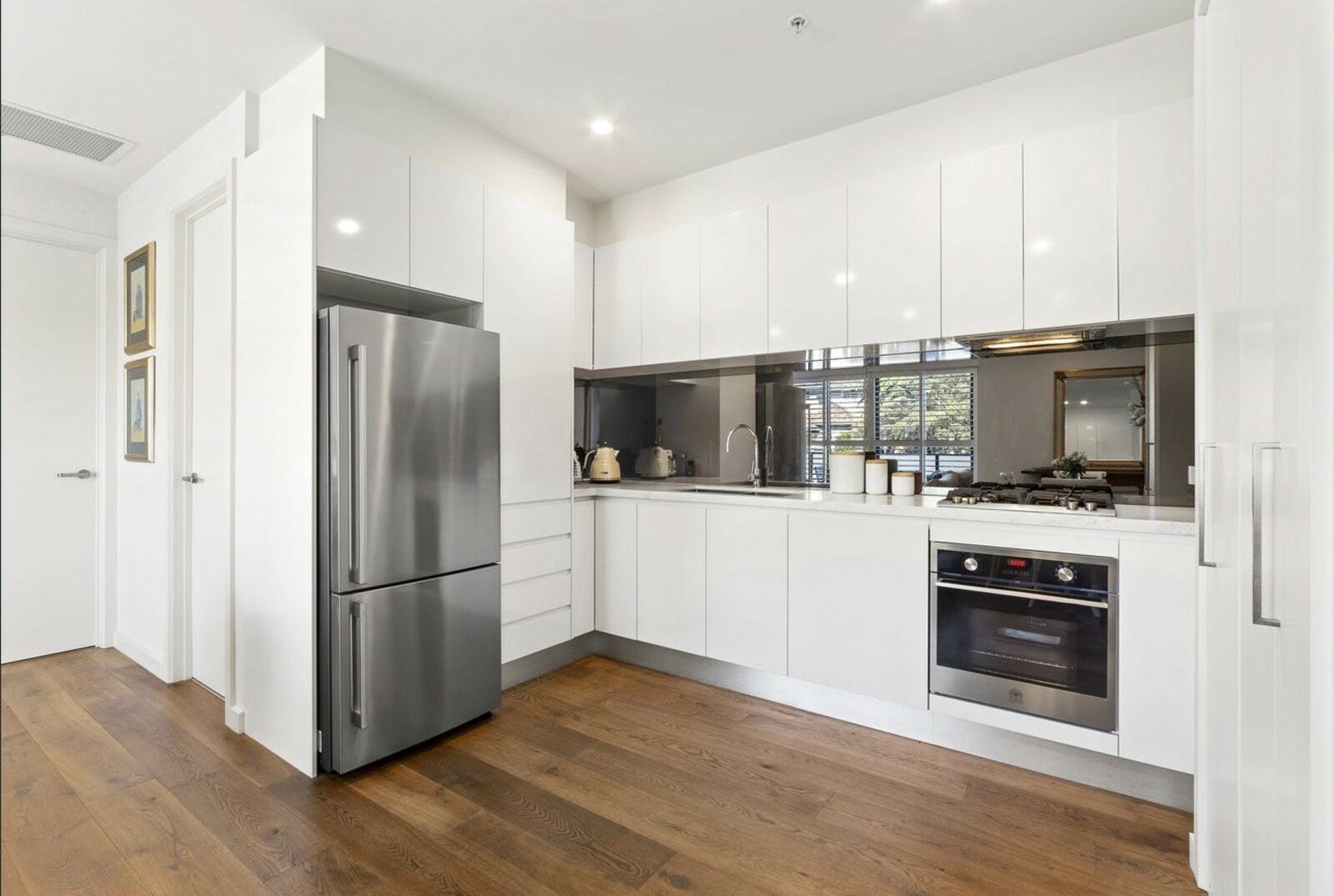 Gallery: 101/7 Cowra Street