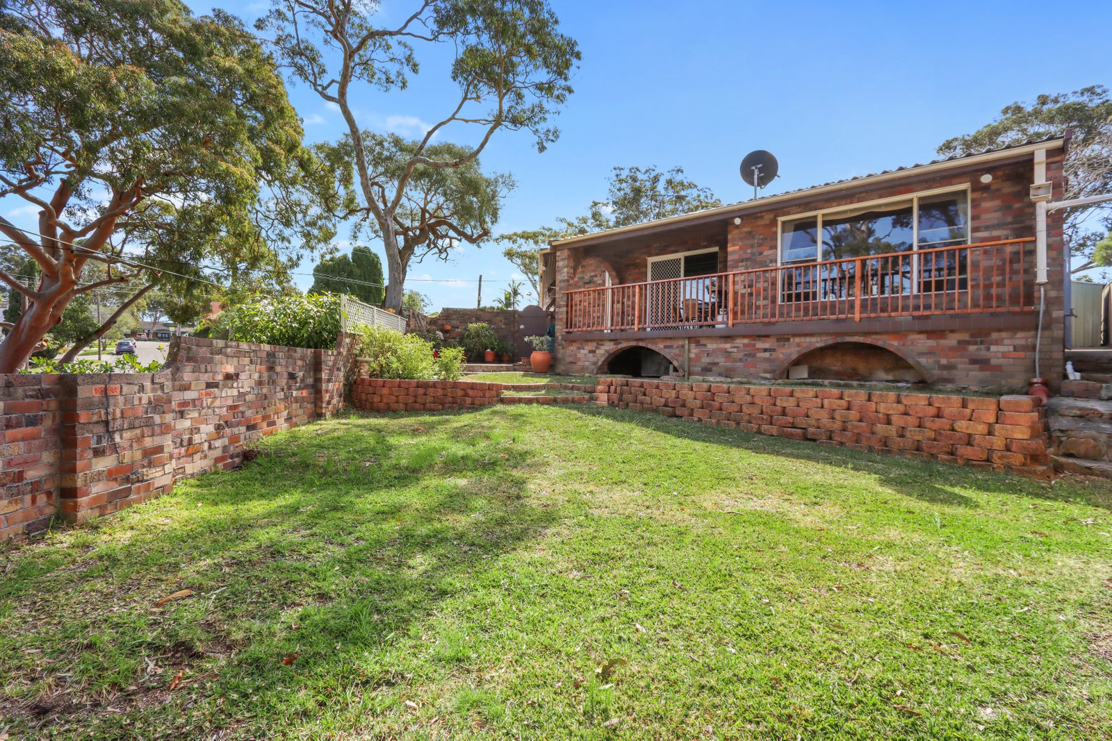 1017 Forest Road LUGARNO 3
