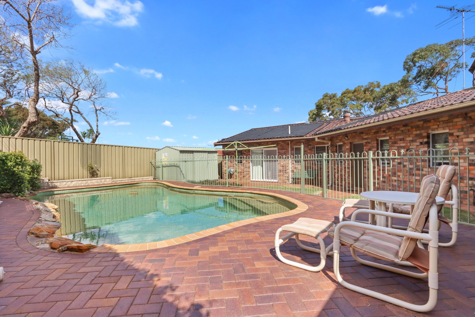 1017 Forest Road LUGARNO 8