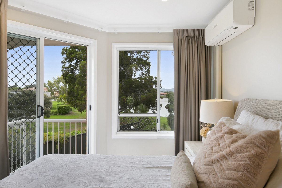 10/173 Barrier Reef Drive Mermaid Waters 17