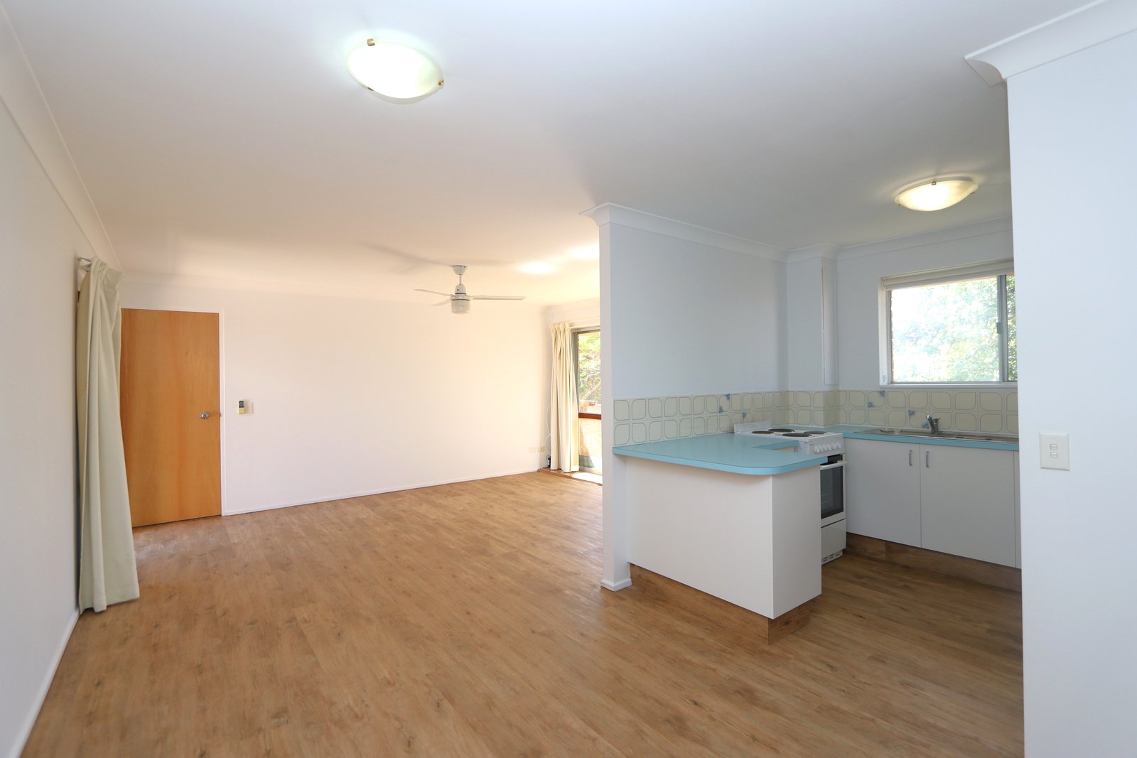 10/175 Muir Street LABRADOR 3