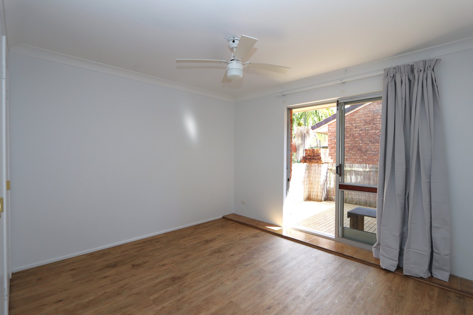 10/175 Muir Street LABRADOR 7
