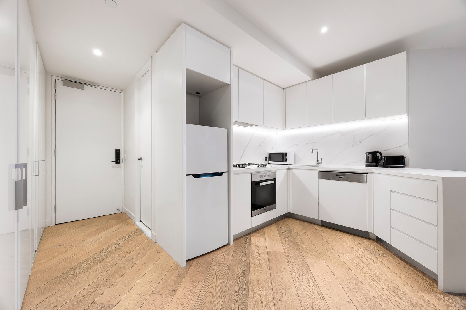 Gallery: 101/77 Queens Road