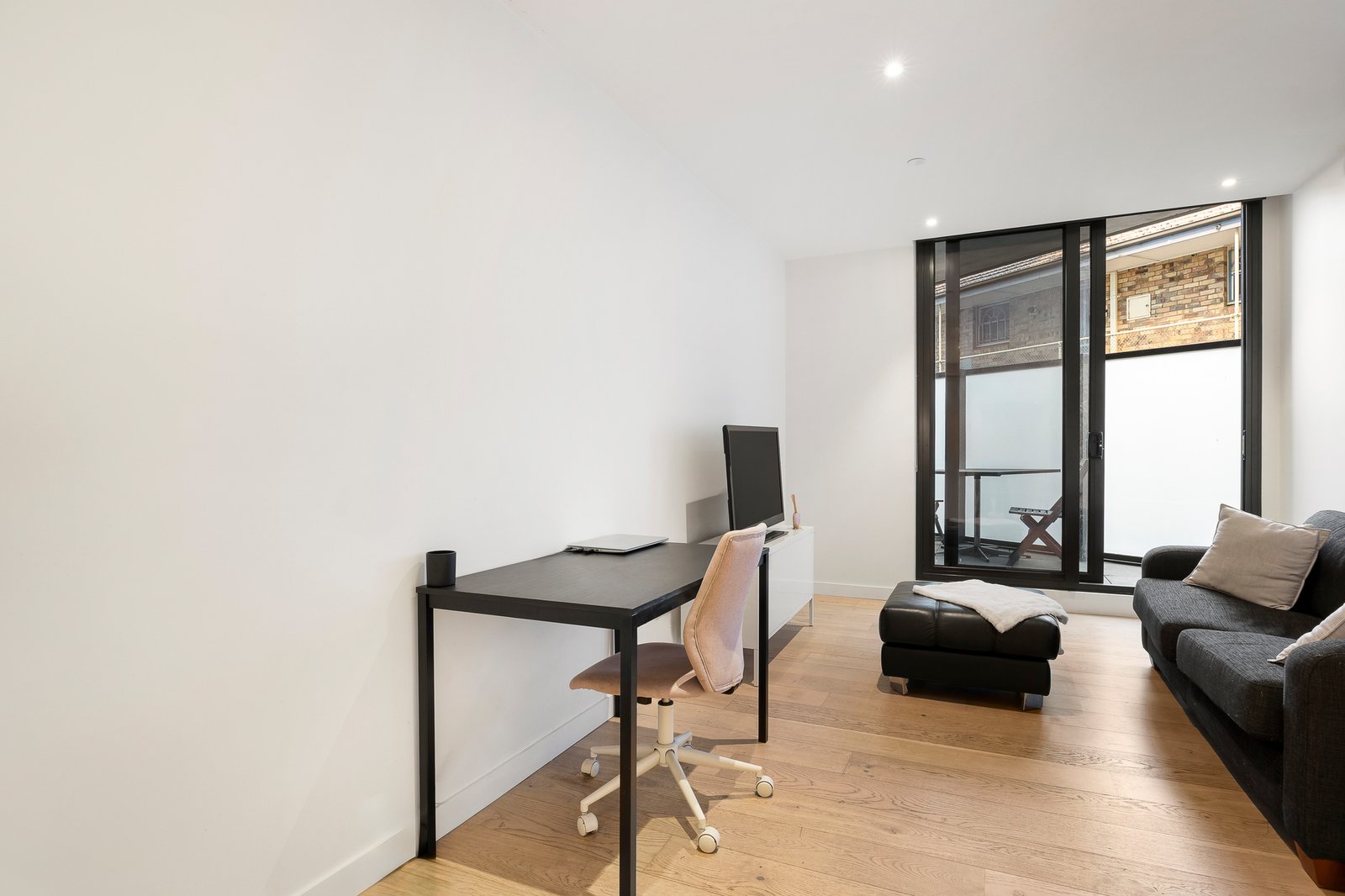 Gallery: 101/77 Queens Road