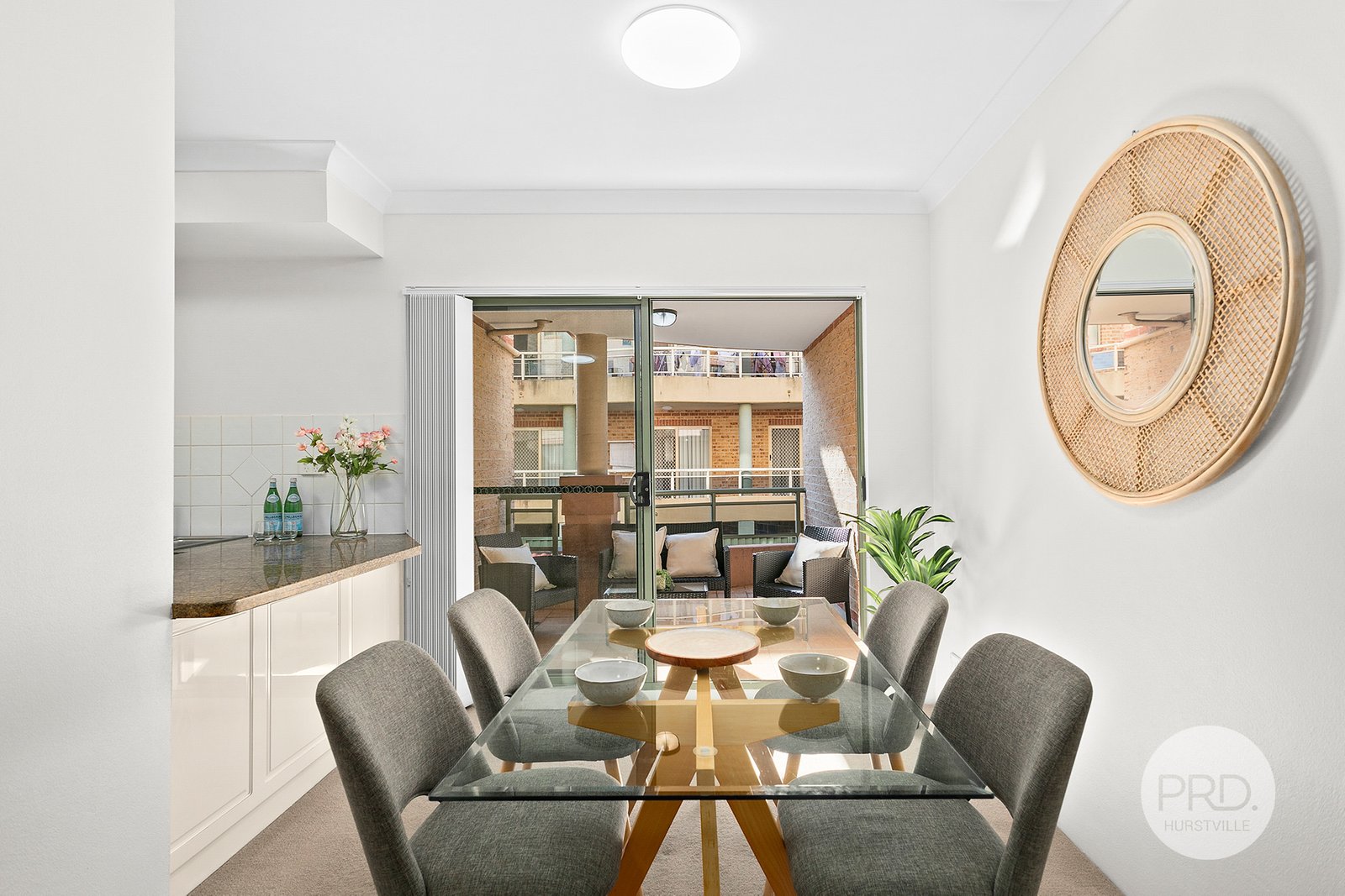 10/18-22 West Street HURSTVILLE 4