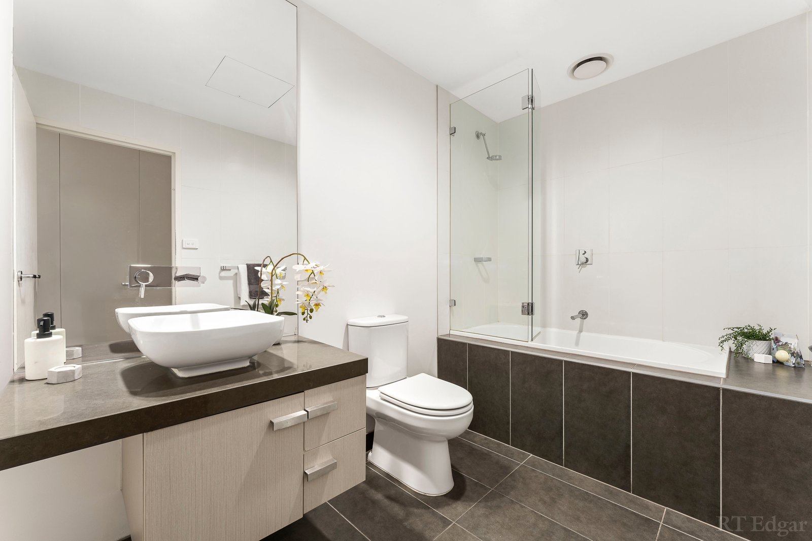 Real Estate and Property in 101/8 Breavington Way, Northcote, VIC