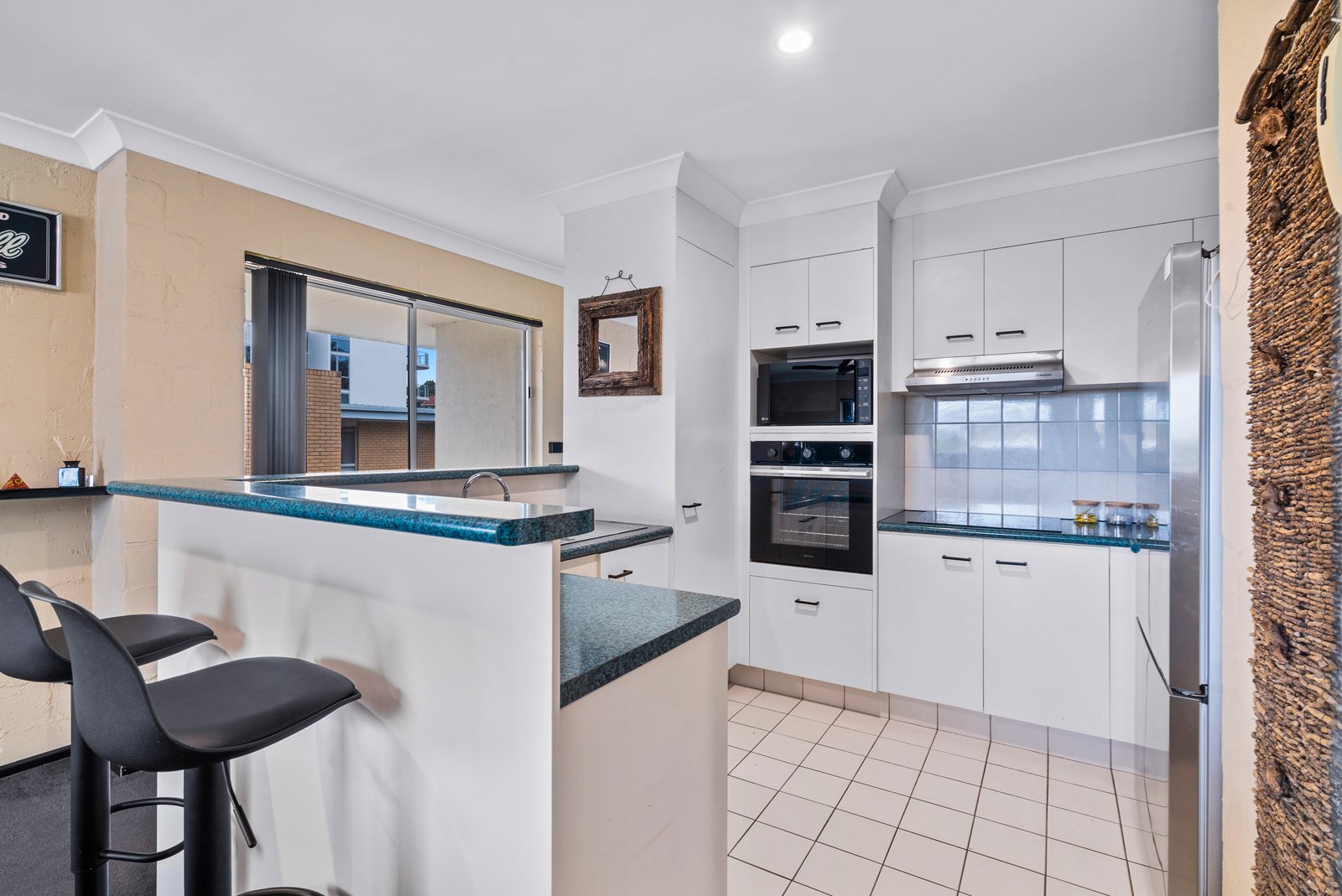 10/18 Garrick Street COOLANGATTA 5