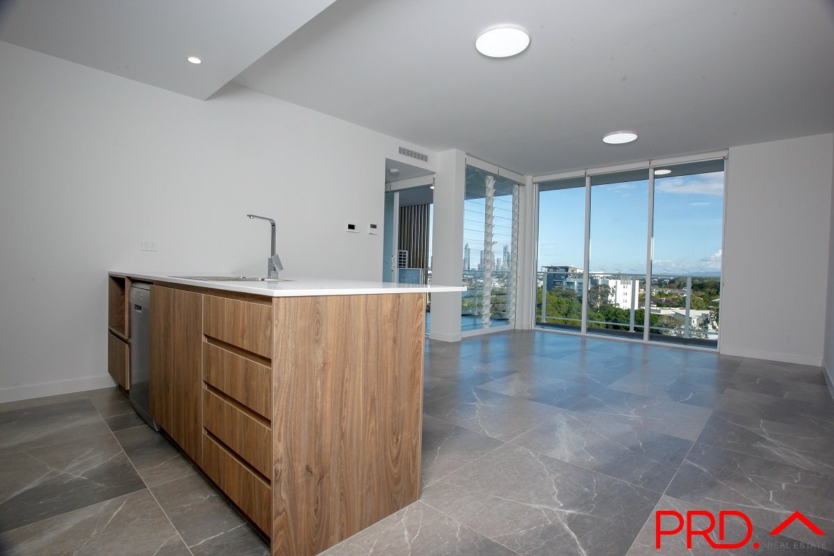 101/8 Meron Street SOUTHPORT 4