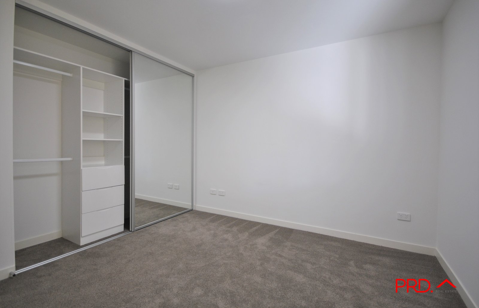 101/8 Meron Street SOUTHPORT 6