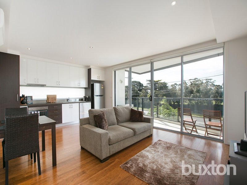 Gallery: 101/90 White Street