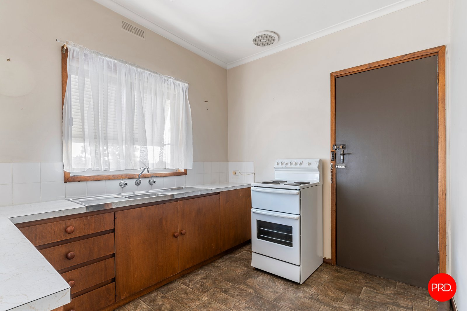 101A St Aidans Road KENNINGTON 3