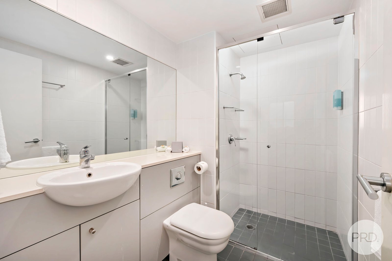 10/1a Tomaree Street NELSON BAY 9