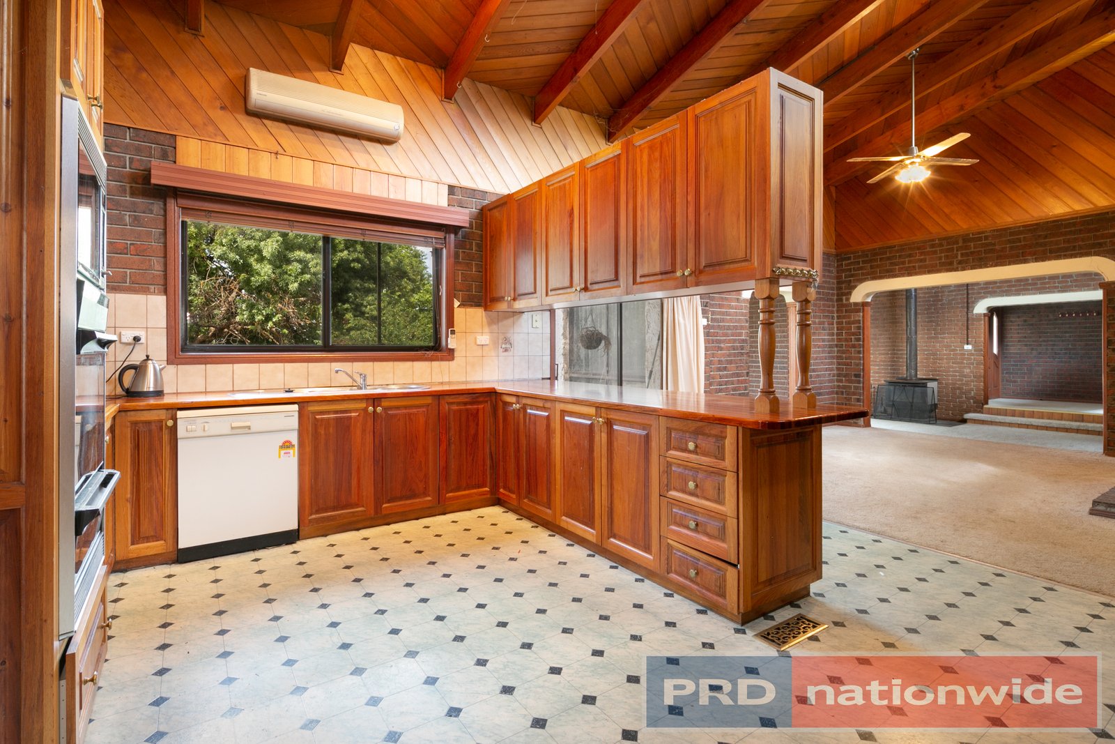 102-104 Church Street LEARMONTH 1