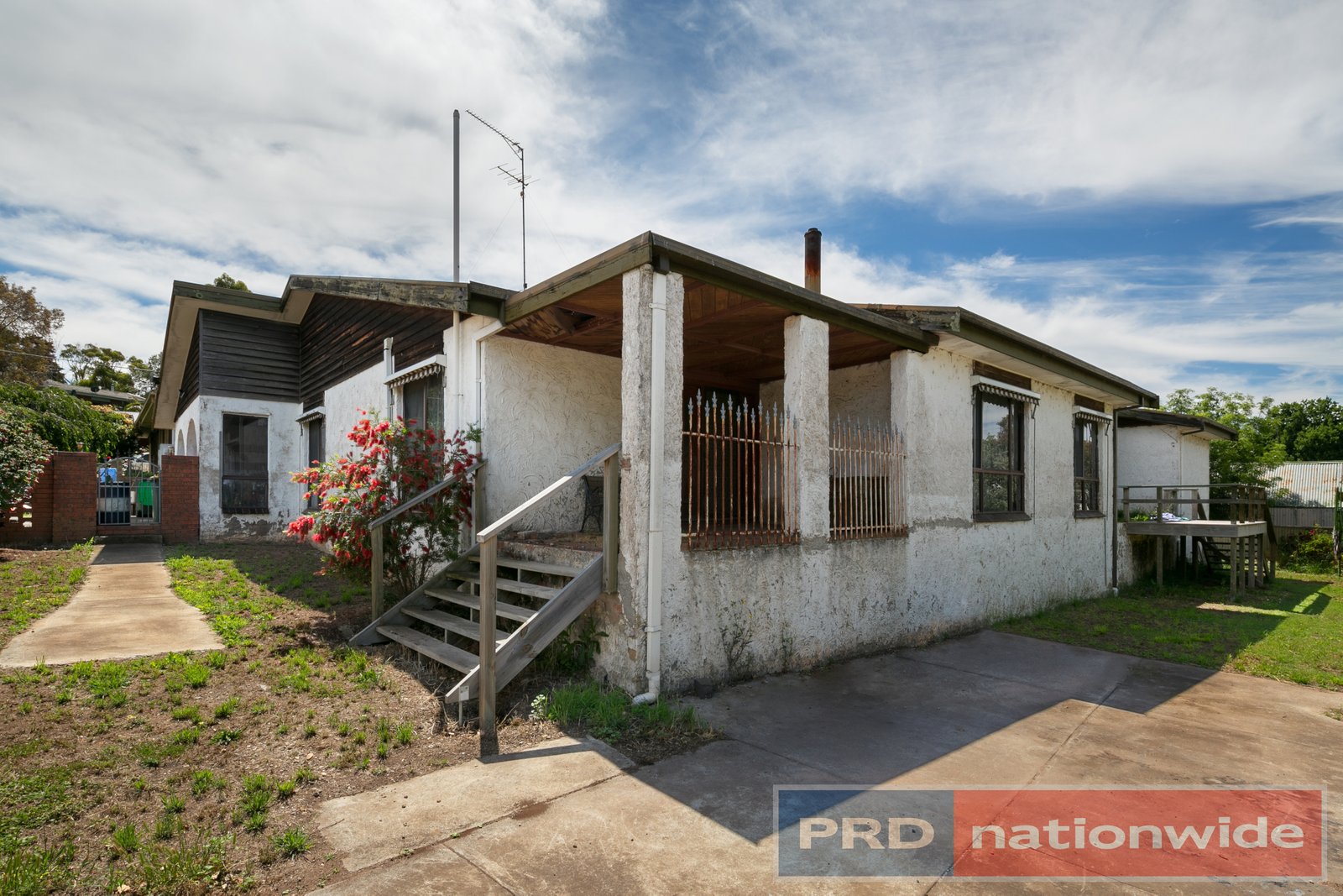 102-104 Church Street LEARMONTH 8