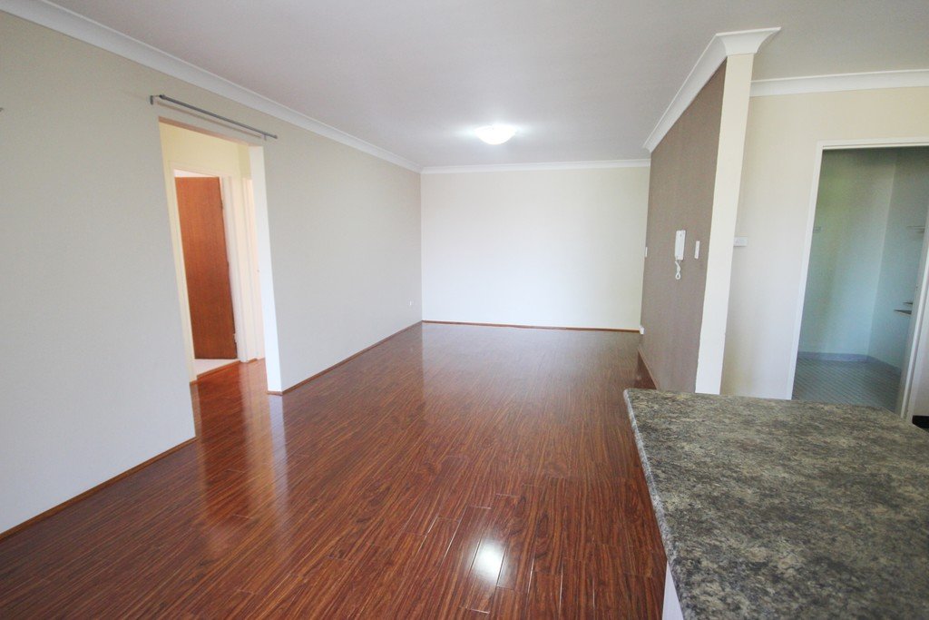 10/2-4 Caledonian Street BEXLEY 3