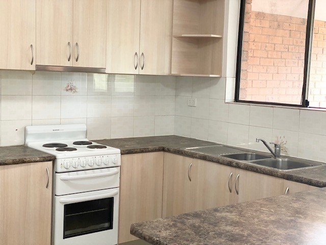 10/2-4 Caledonian Street BEXLEY 3