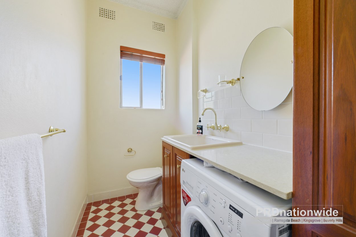 10/2-4 Fraters Avenue SANS SOUCI 9