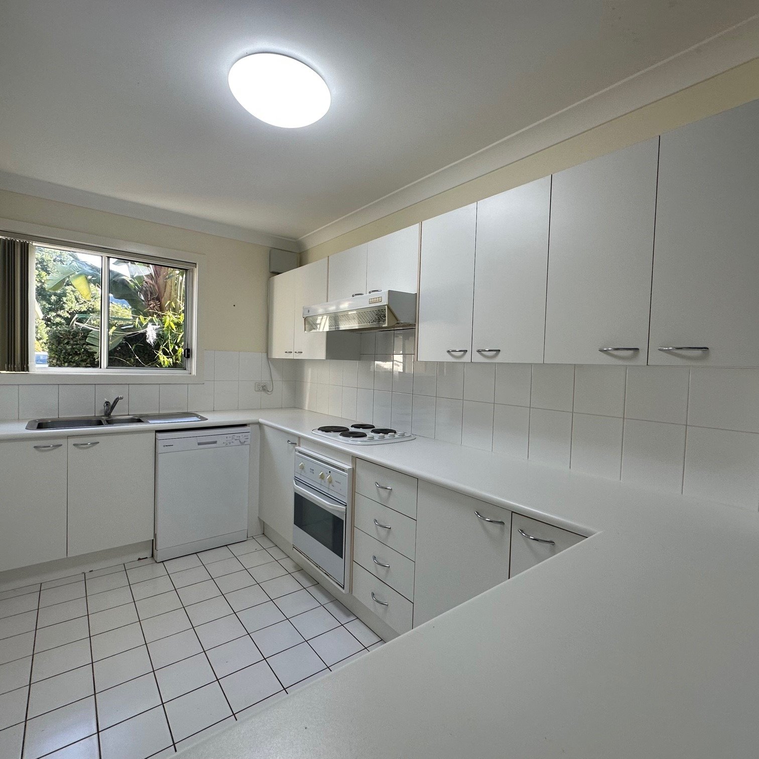 10/2-4 Osprey Place KORORA 2