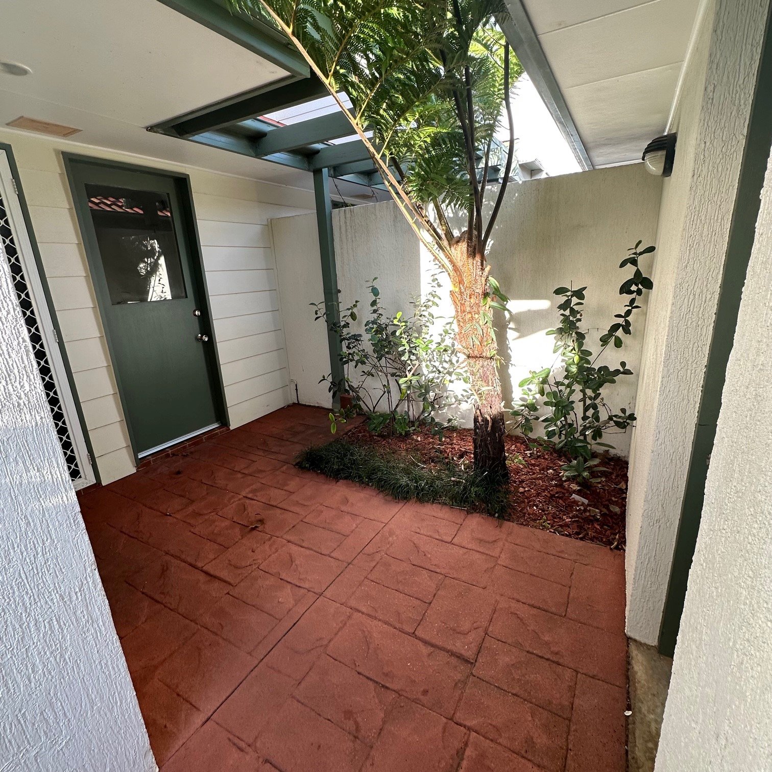 10/2-4 Osprey Place KORORA 10