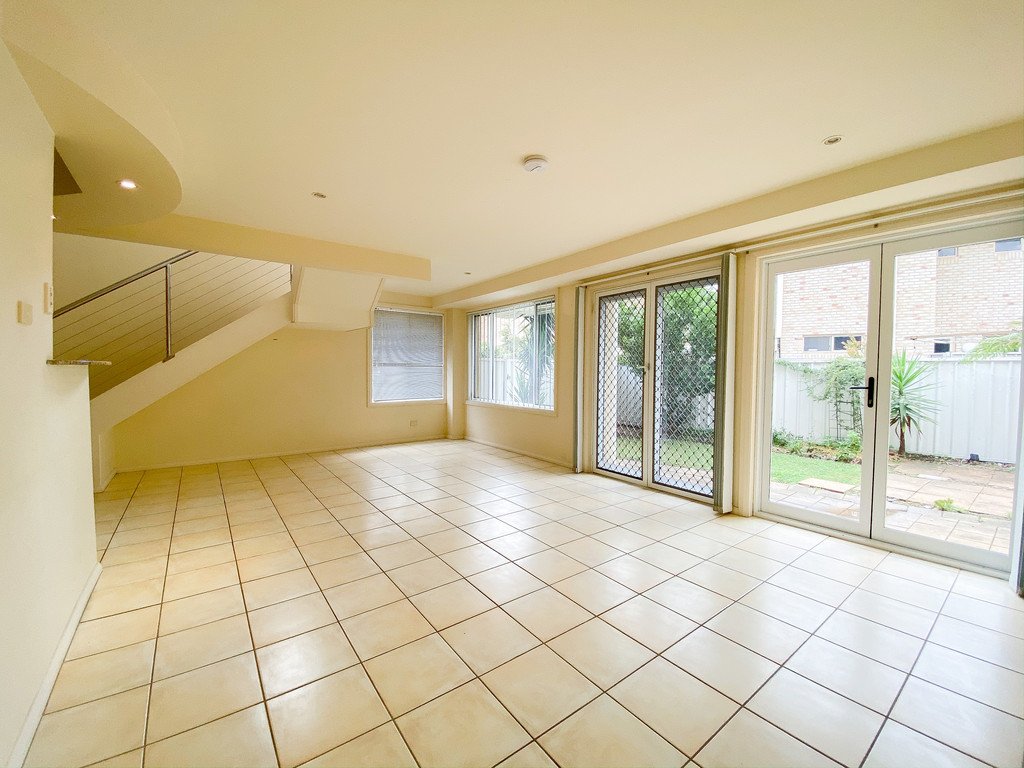10/2-8 Ala Moana Way FINGAL BAY 6
