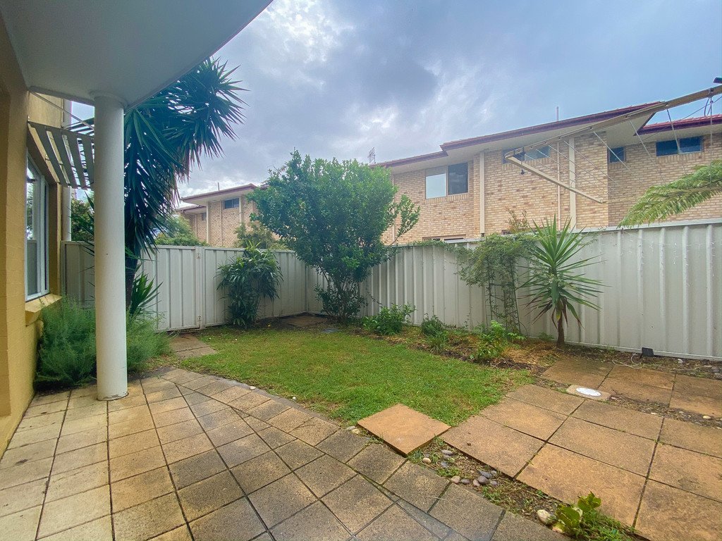10/2-8 Ala Moana Way FINGAL BAY 9