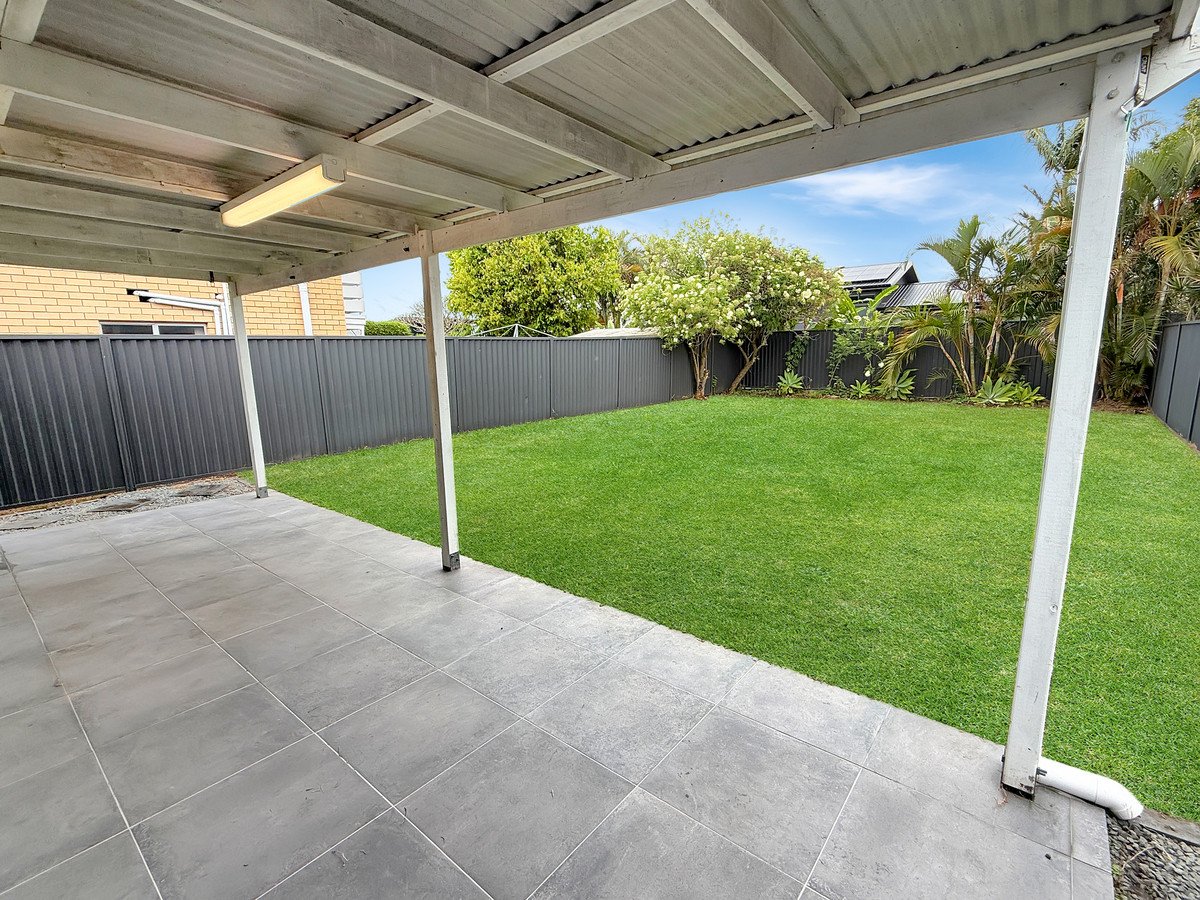 102 Albion Avenue MIAMI 12